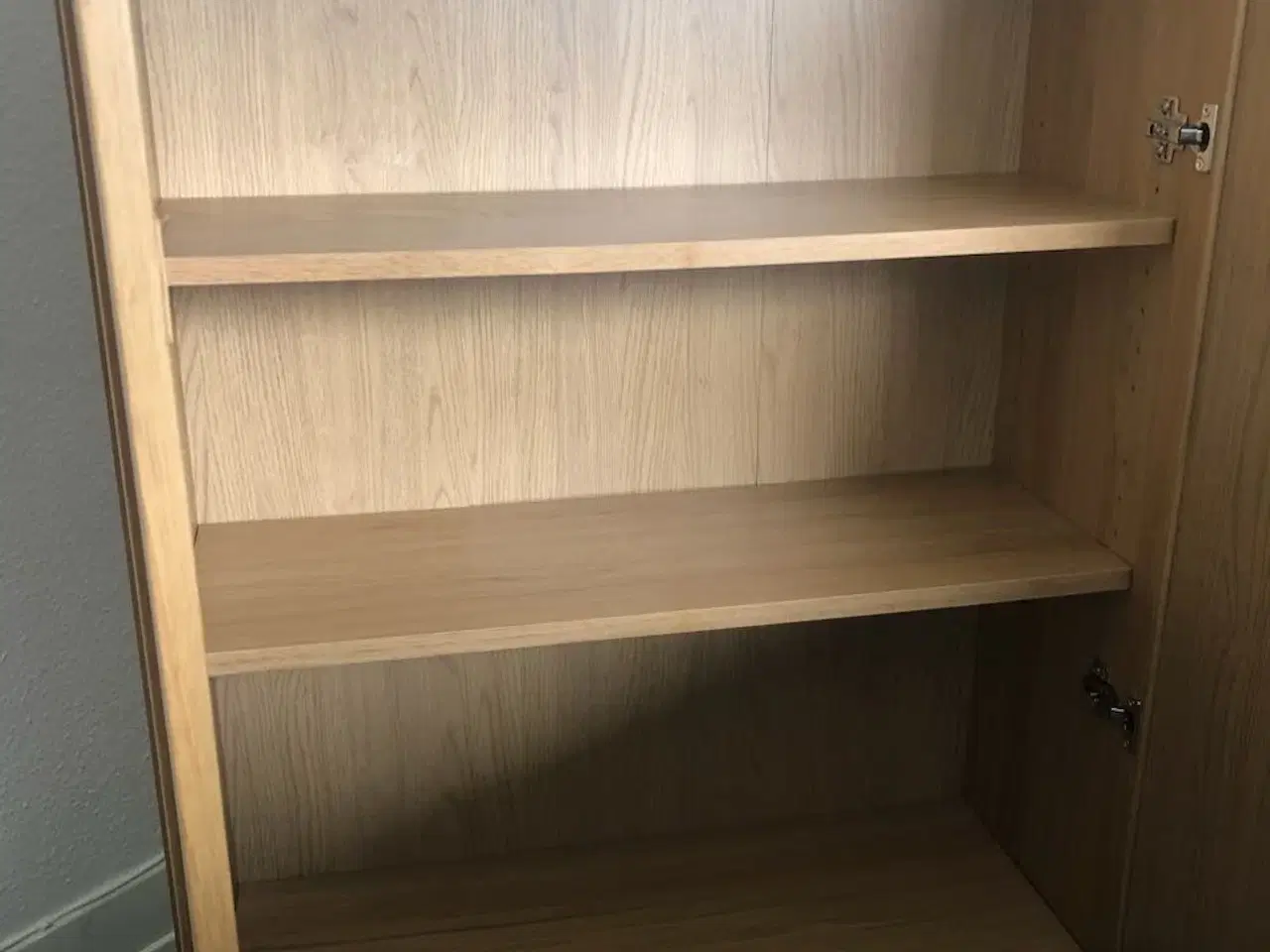 Billede 2 - IKEA skab, model Billy,  sælges
