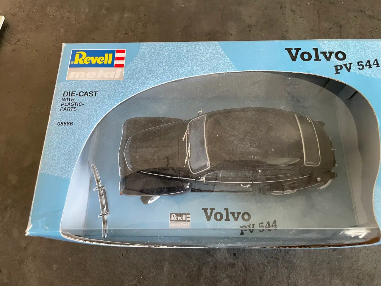 Billede 2 - Revell Volvo 544 sælges 