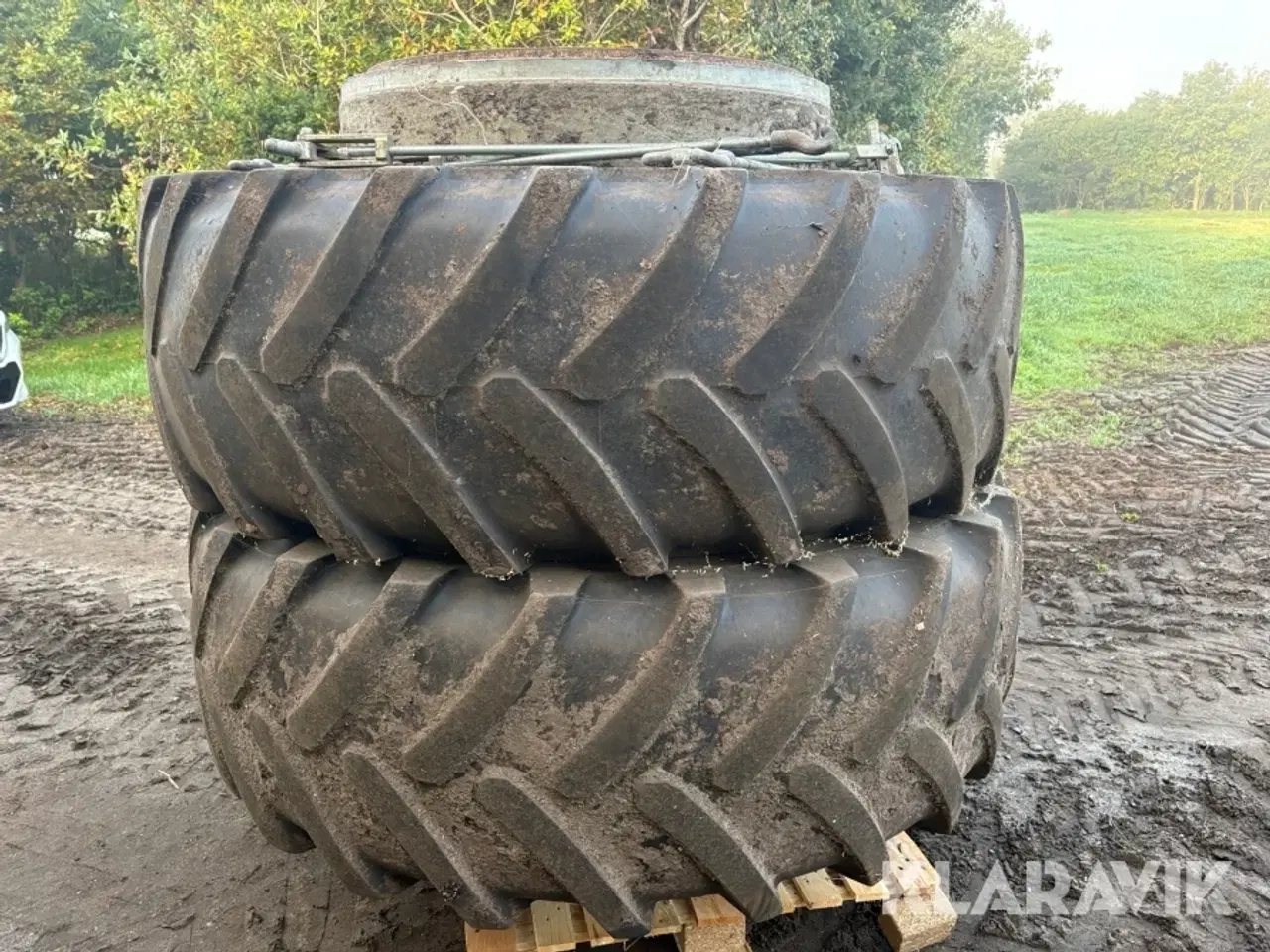 Billede 1 - Tvillinghjul Michelin 2 styk