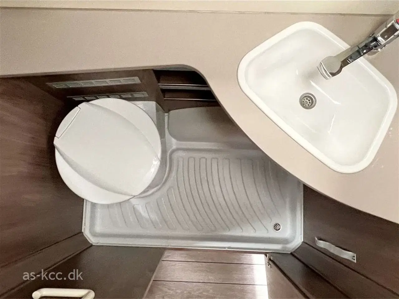 Billede 13 - 2018 - Knaus Scandinavian Selection 590 UK Knaus Scandinavian Selection 590 UK Alde Centralvarme