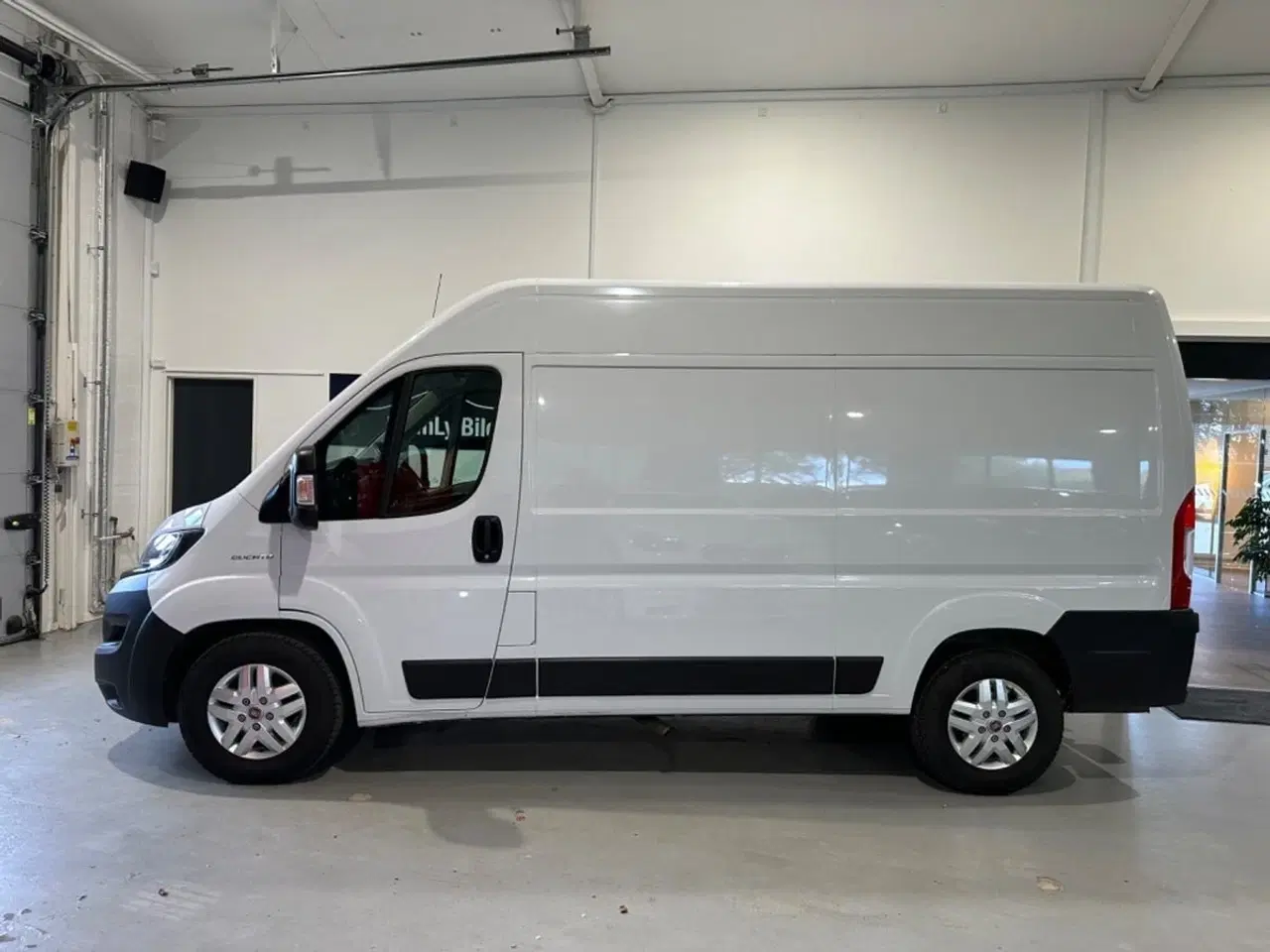 Billede 3 - Fiat Ducato 35 2,3 MJT 140 Kassevogn L2H2 Pro+ aut.