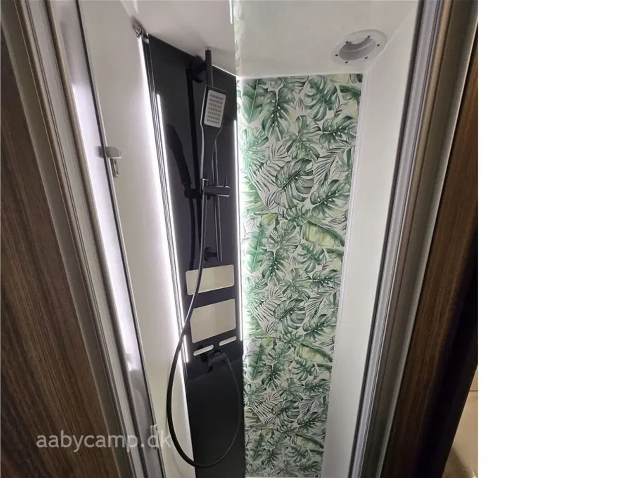 Billede 18 - 2026 - Euramobil Integra Line GT 726 EF   MERCEDES FØRE ASSISTENTER.  MERCEDES AL-KO. UDVENDIG GAS. UDVENDIG BRUSER. LITHIUM BATTERI. ALDE CENTRALVARME.