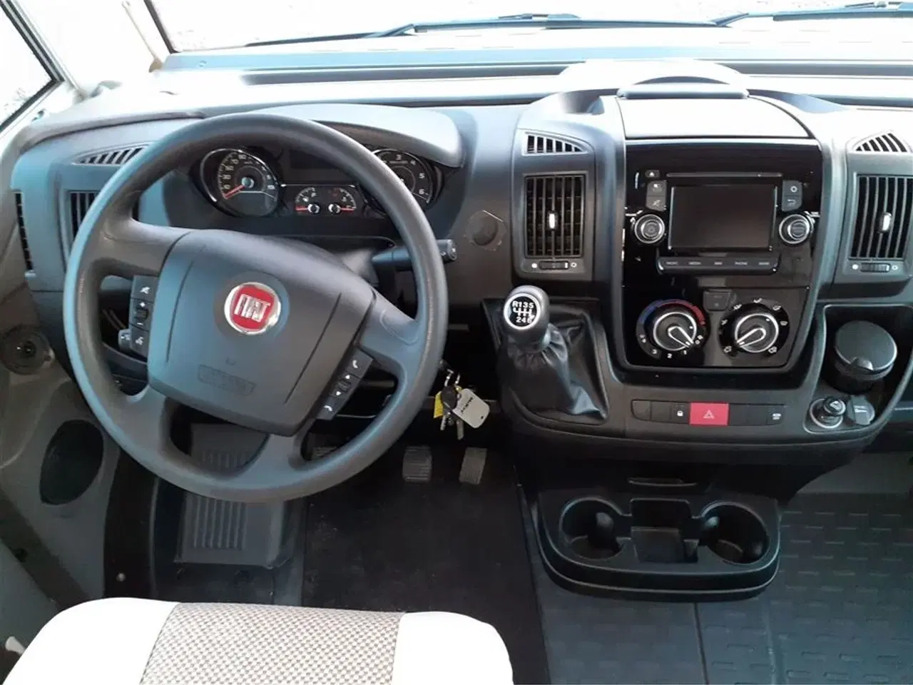 Billede 6 - 2016 - Knaus Van I 600 ME   Beskeden størrelse og dog utrolig rumlig KUN CVR HANDEL