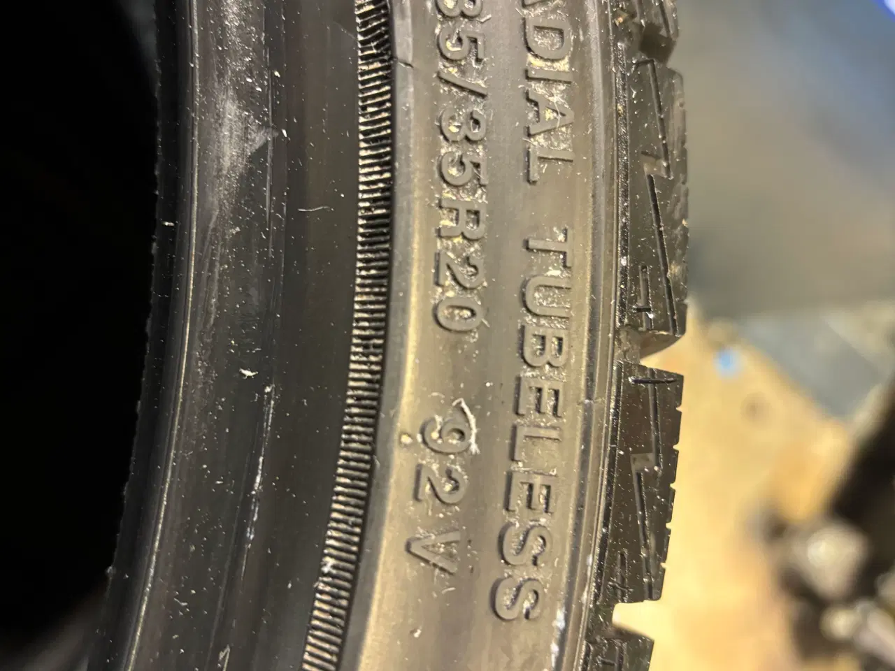 Billede 3 - 235/35R20 92V Frigus vinterdæk