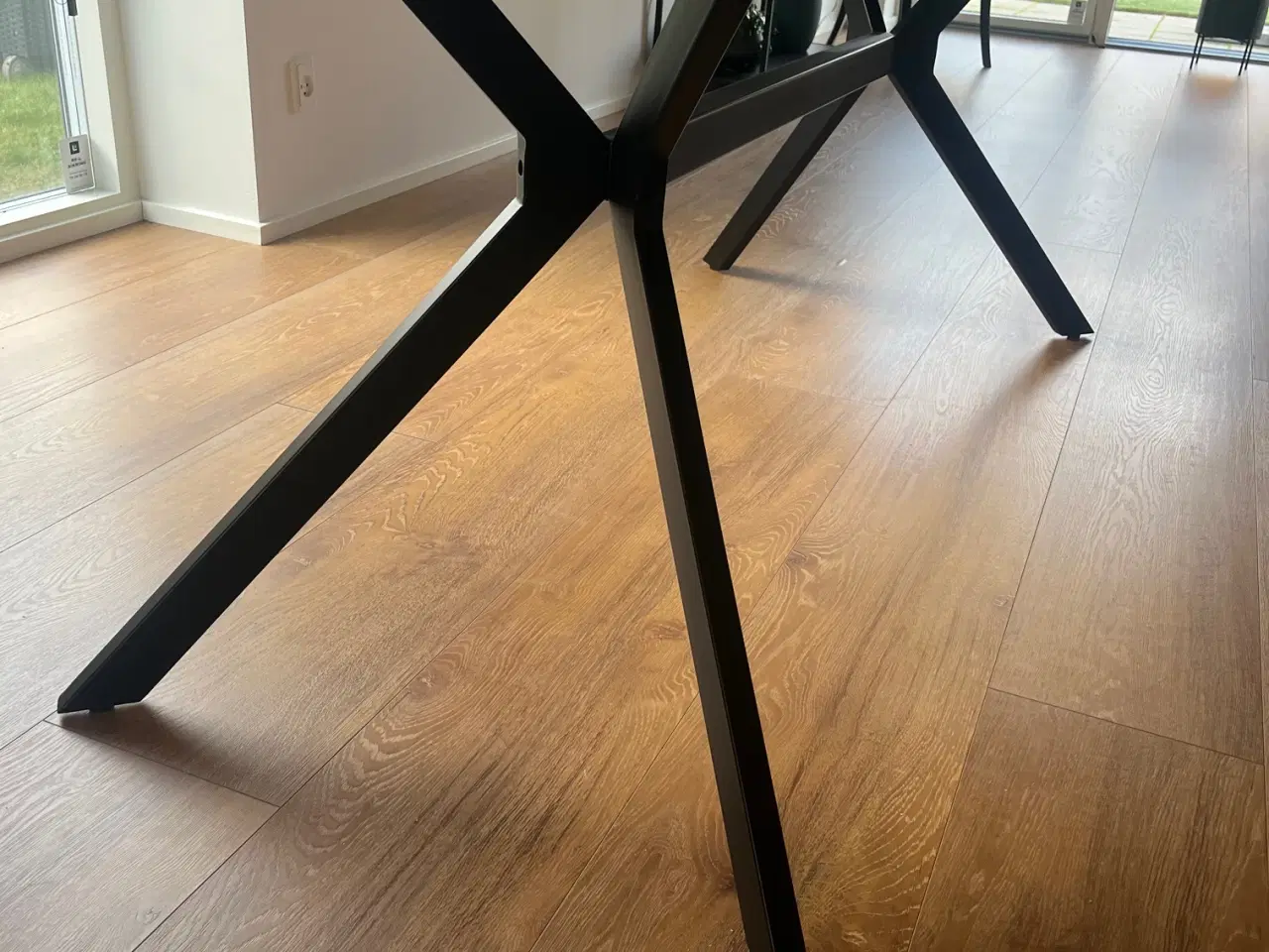 Billede 2 - Spisebord 2 m. med 6 stole