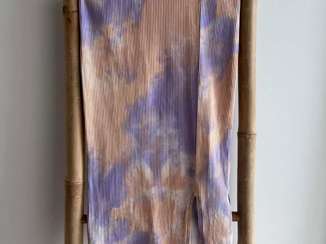 Billede 4 - LMTD 2-delt sæt, crop top og nederdel, str. 11-12