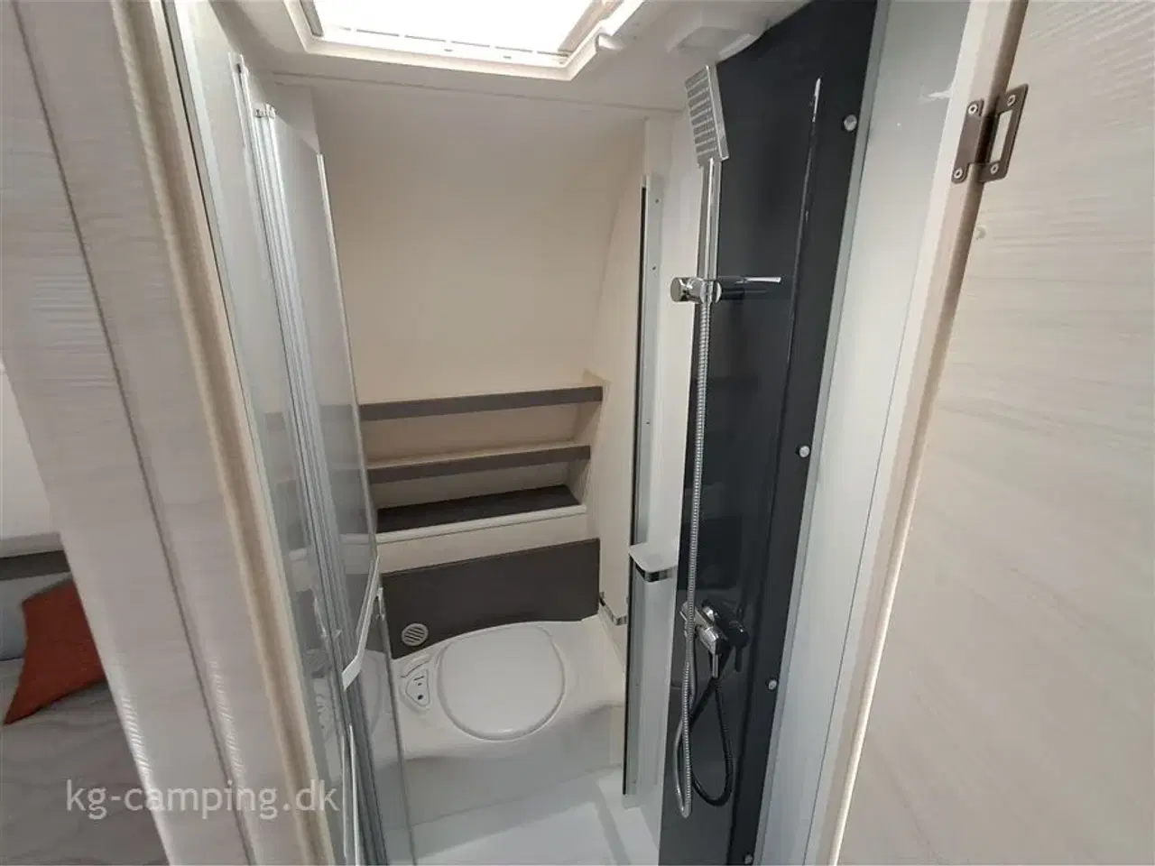 Billede 11 - 2021 - Caravelair Artica 520 V21 Vintervogn fra Caravelair med Aircon og 12V Batteripakke. Kan nedvejes til 1400 kg.