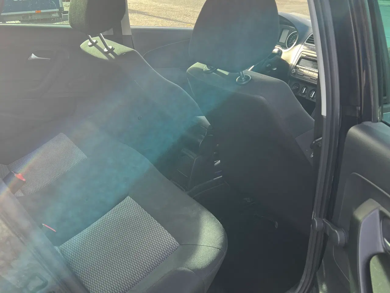 Billede 9 - Driftsikker og nysynet VW Polo med lav KM