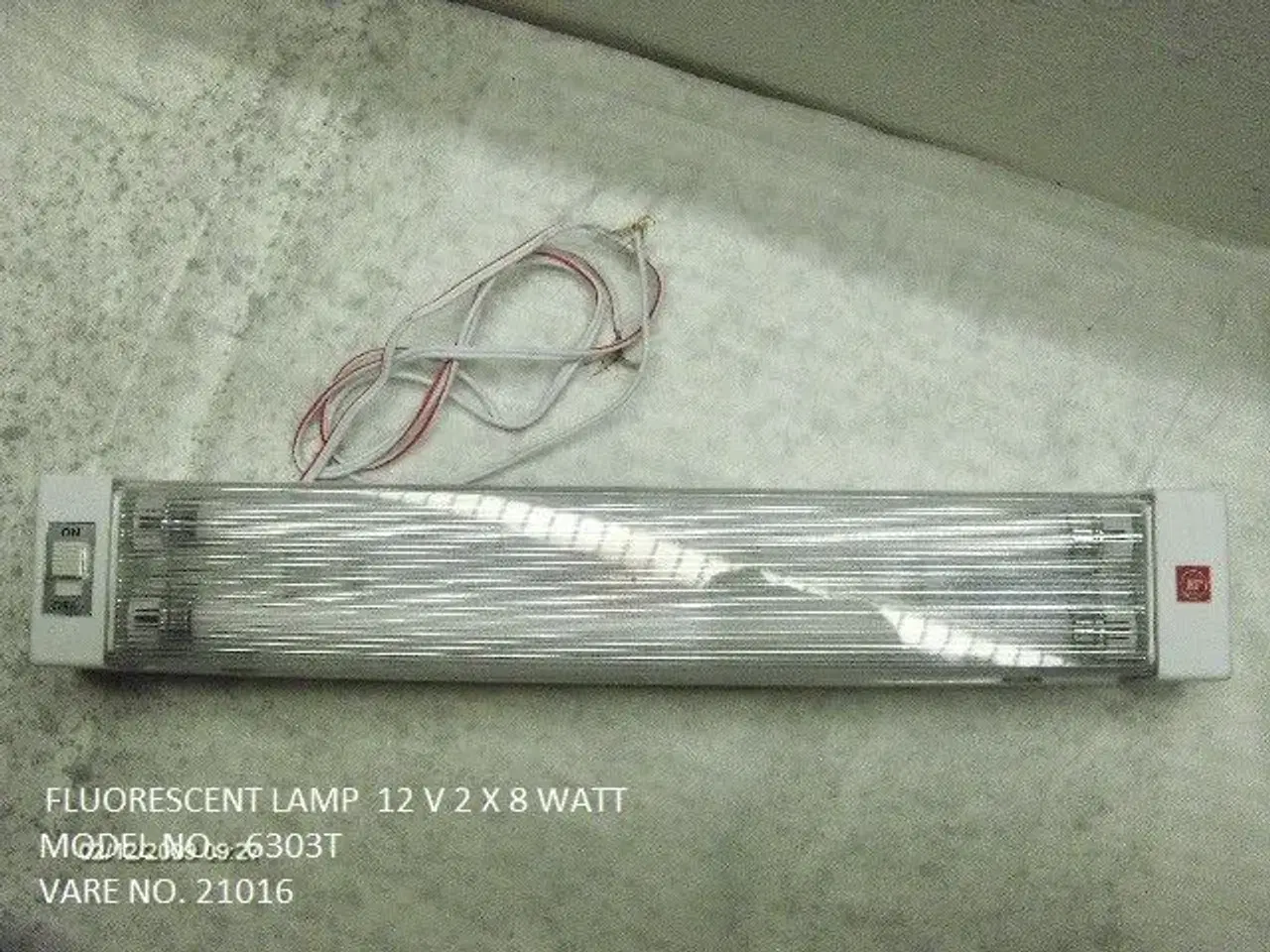 Billede 1 -  lampe. 12 V 2 X 8 WATT