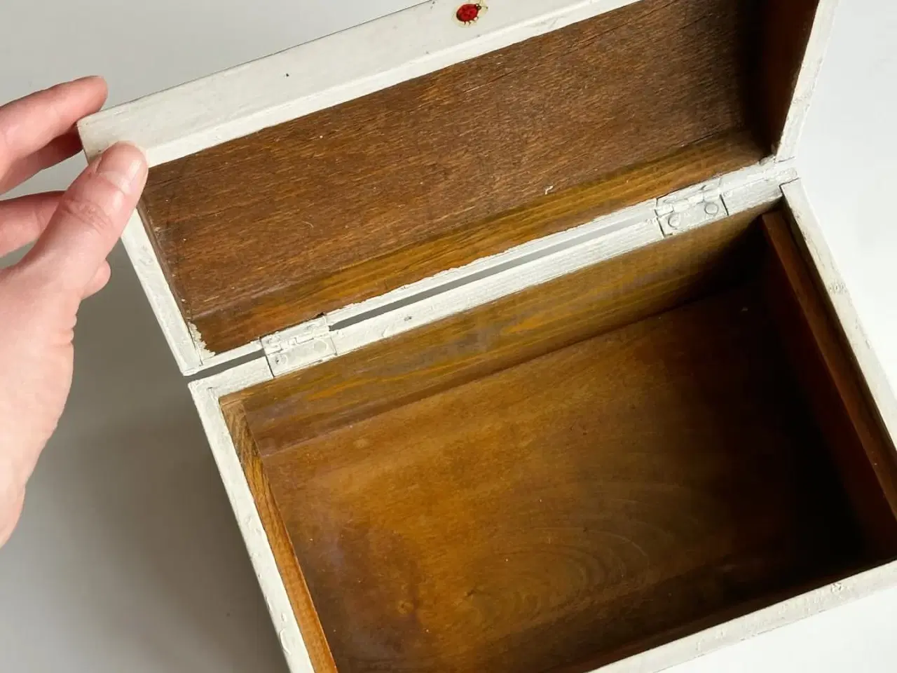 Billede 7 - Gammel trææske, hvid m decoupage