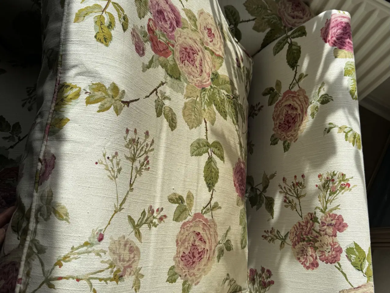 Billede 4 - Chaiselong med fint blomstermønster