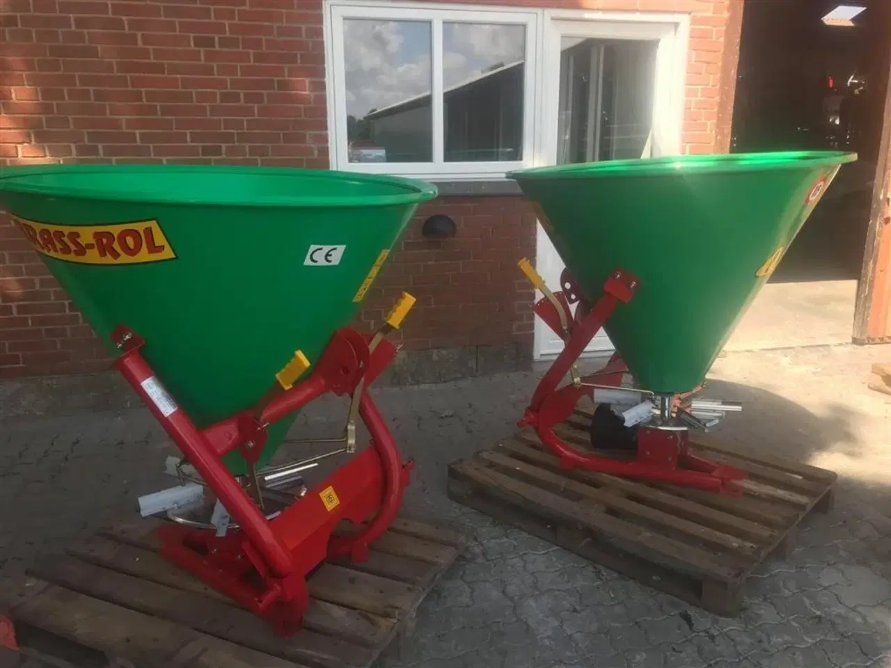 Billede 3 - GRASS-ROL Gødningsspreder 300 liter polsk