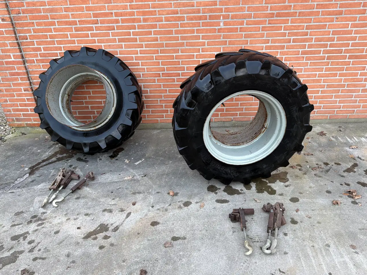 Billede 1 - Tvillinghjul 13,6 24 Michelin