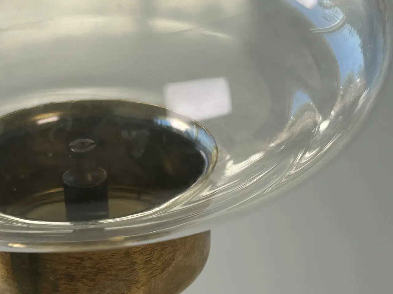 Billede 1 - Vintage messing olielampe med klar glaskuppel – el