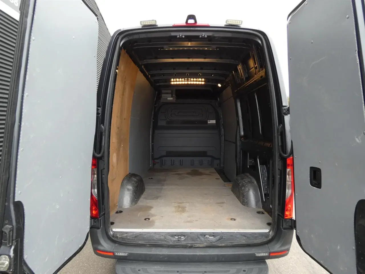 Billede 8 - Mercedes-Benz Sprinter 317 2,0 CDI A2 H2 RWD 9G-Tronic 170HK Van Aut.