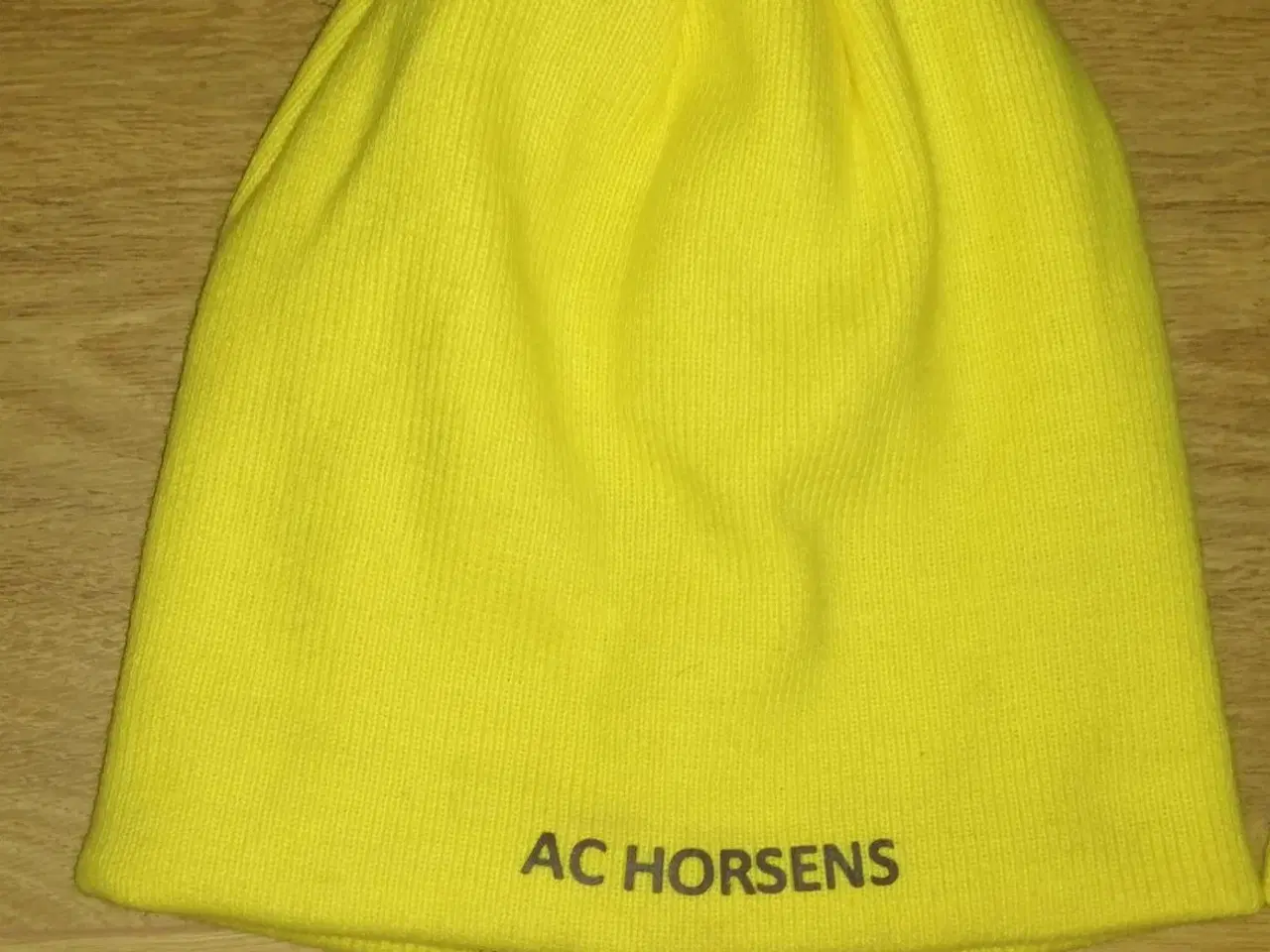 Billede 3 - 2 NYE AC HORSENS STRIKHUER VENDBAR