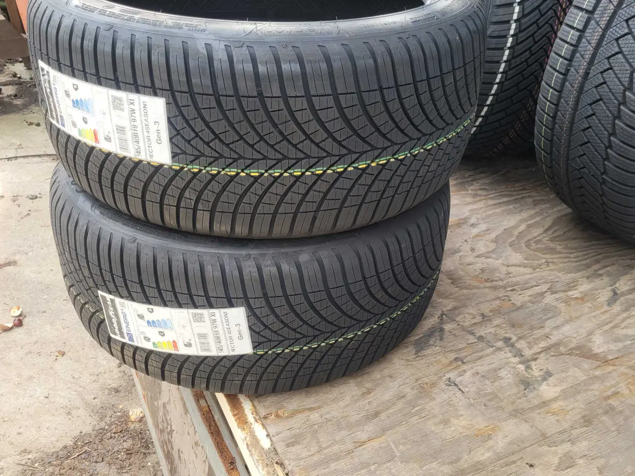 Billede 3 - 245/40 R 18 Goodyear 