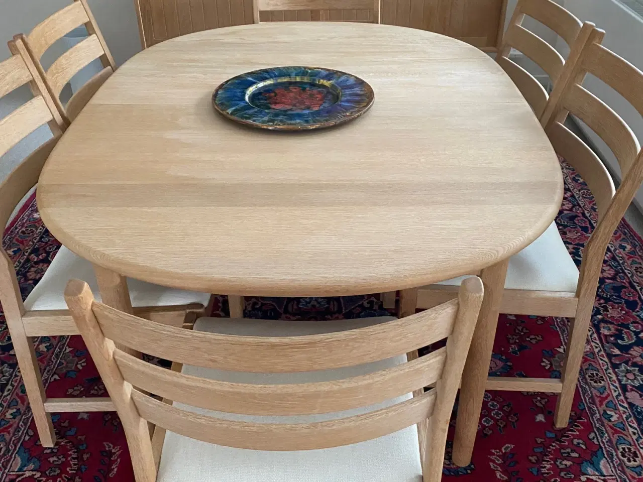 Billede 2 - SPISEBORD m. 2 tillægsplader