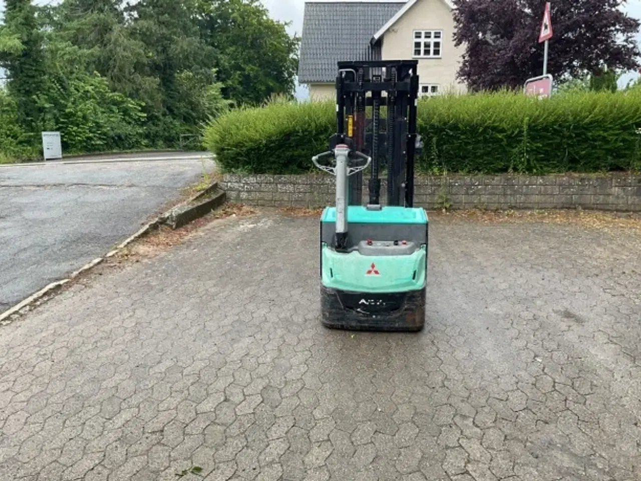 Billede 6 - Mitsubitsi 1200KG Elstabler  TRIPLEX 4100cm  lev med lader