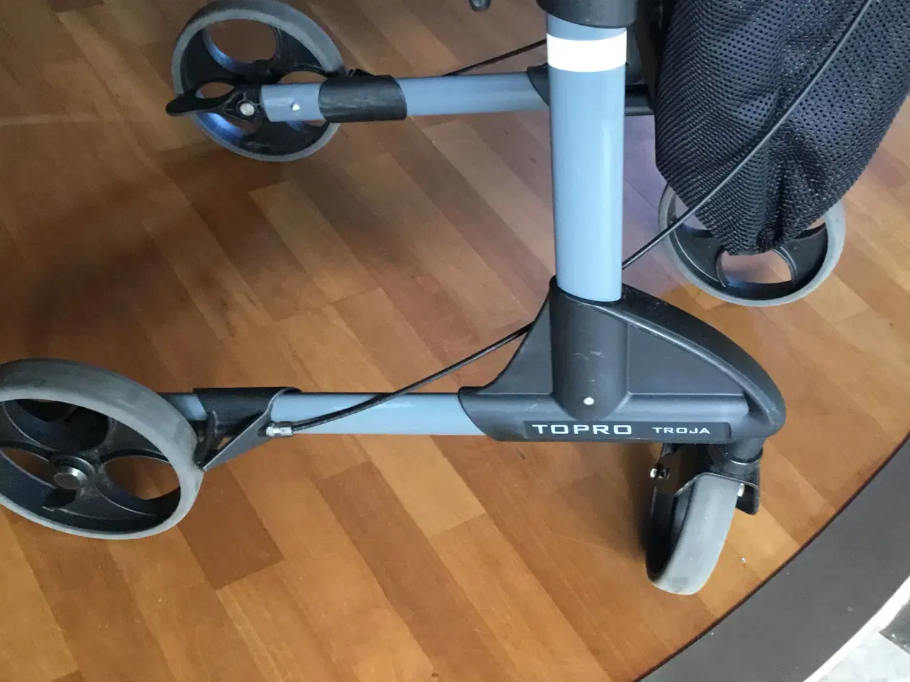 Billede 3 - GODT BRUGT ROLLATOR
