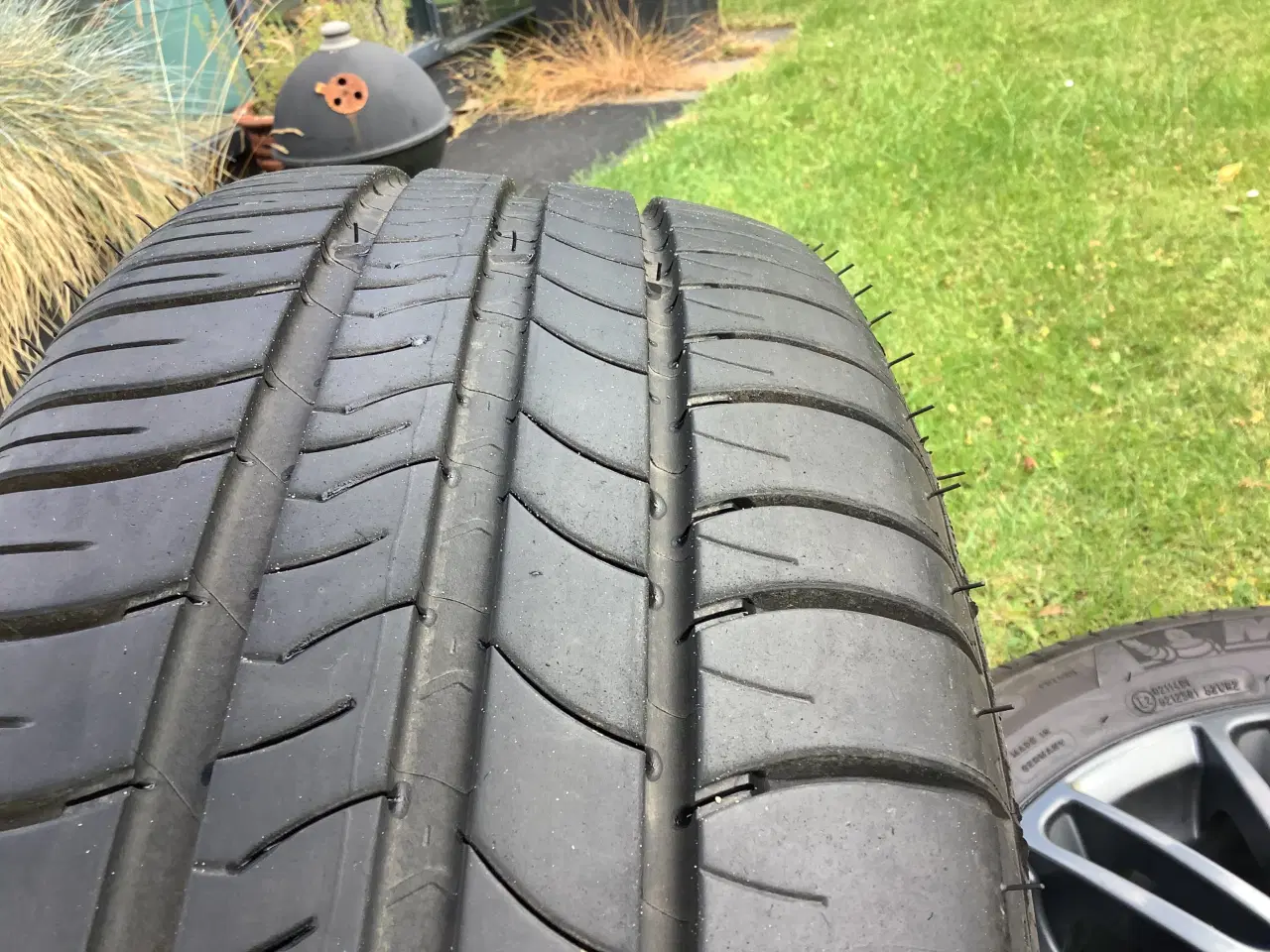 Billede 3 - Alufælge med sommerdæk