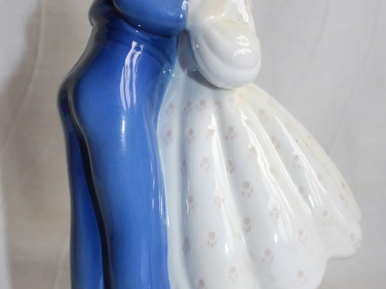 Billede 6 - Porcelænsfigur "Ungdommelig dristighed" fra B&G