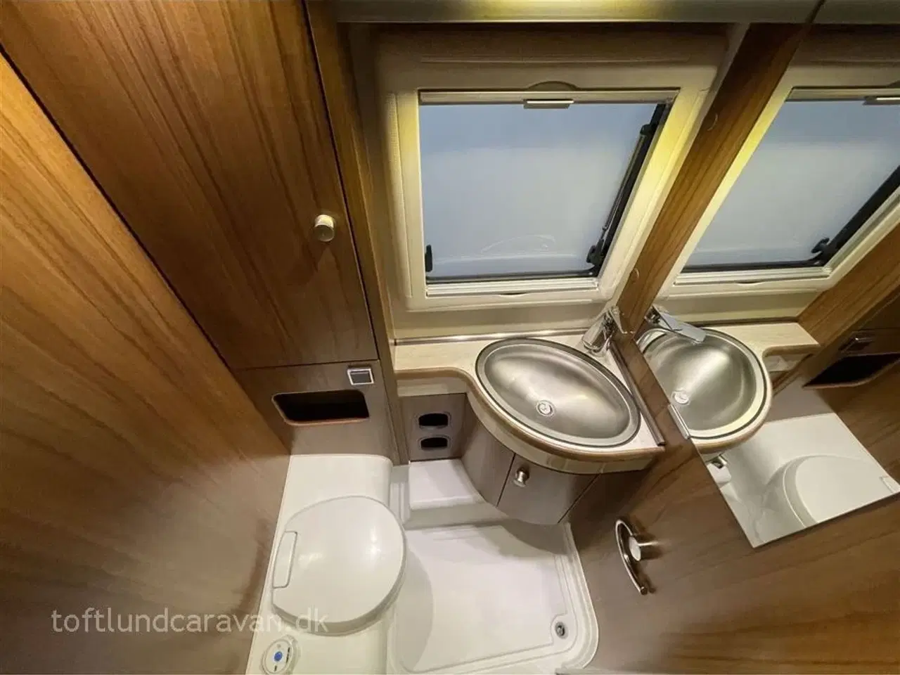 Billede 20 - Hymer Eriba Nova 495 SL LUKSUSVOGN, Enkeltsenge.