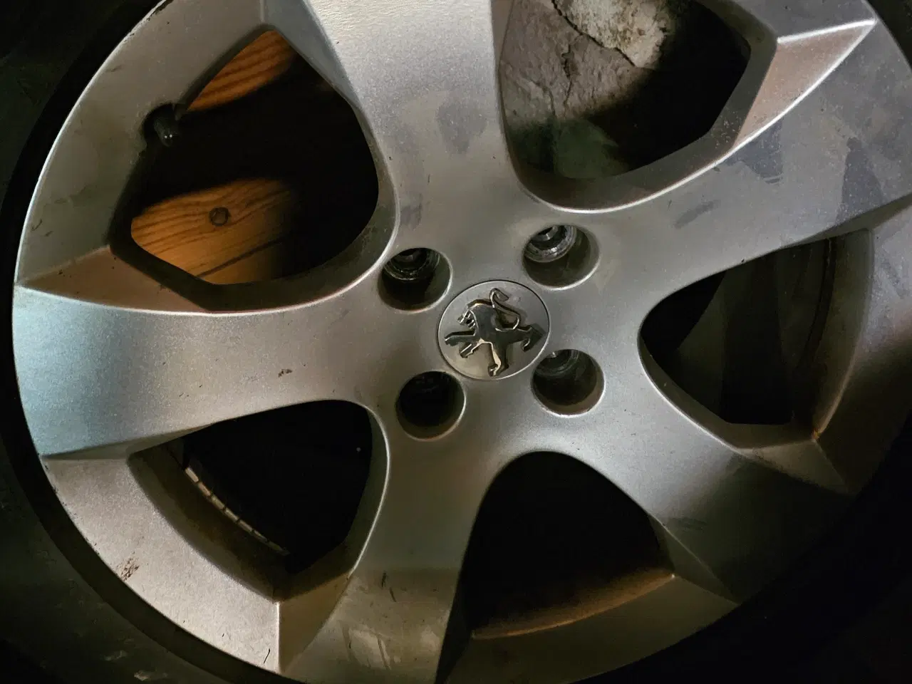 Billede 8 - 4 sommerdæk på alufælge