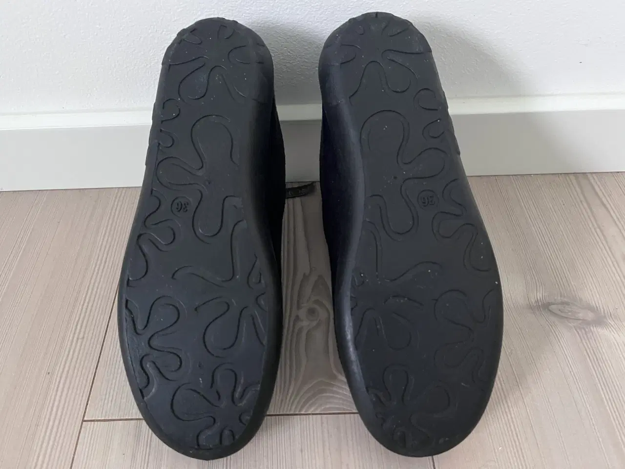 Billede 12 - Hjemmesko, Dame, Rhode str 36