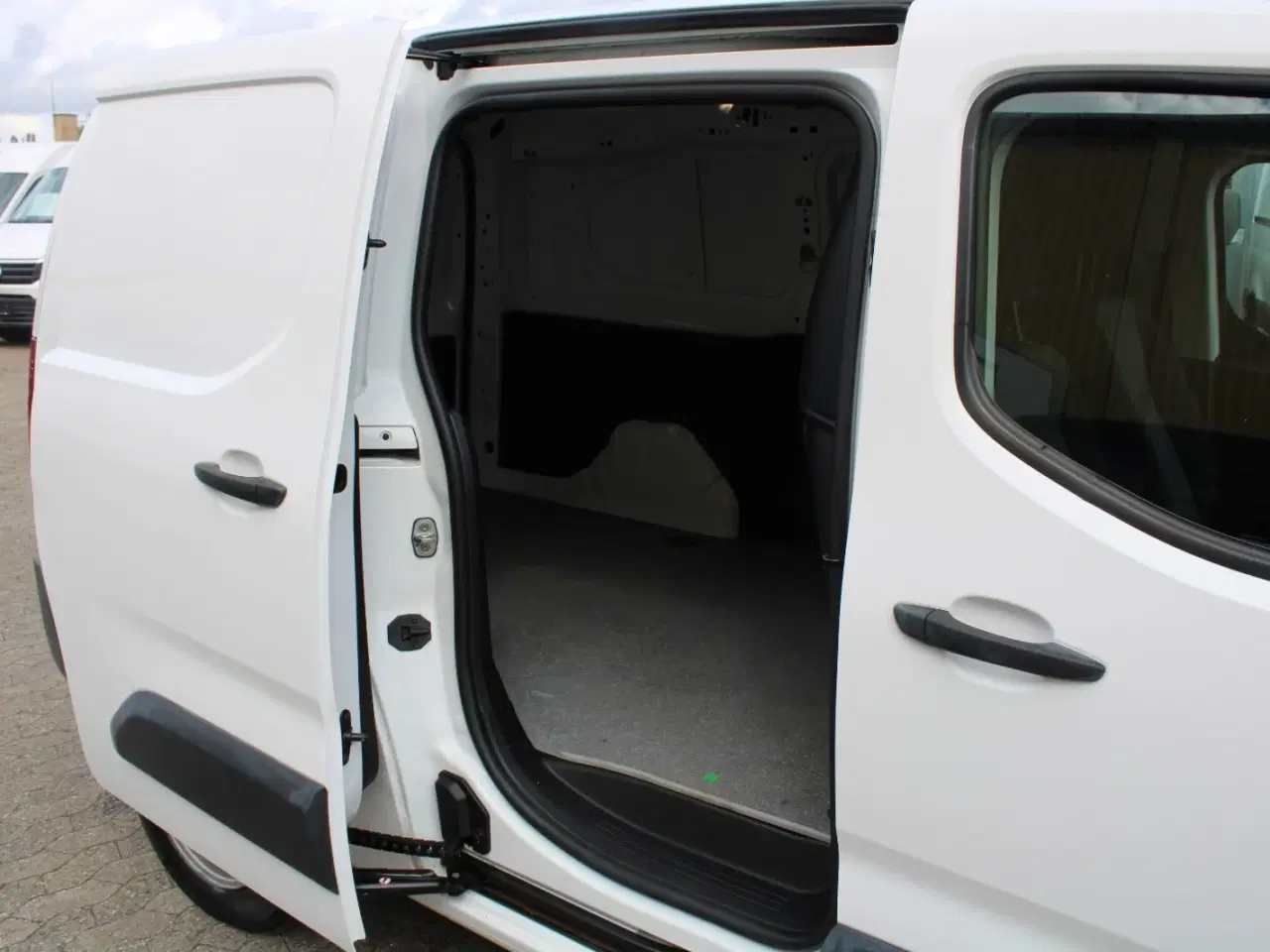Billede 14 - Peugeot Partner 1,5 BlueHDi 100 L2V2 Plus Van