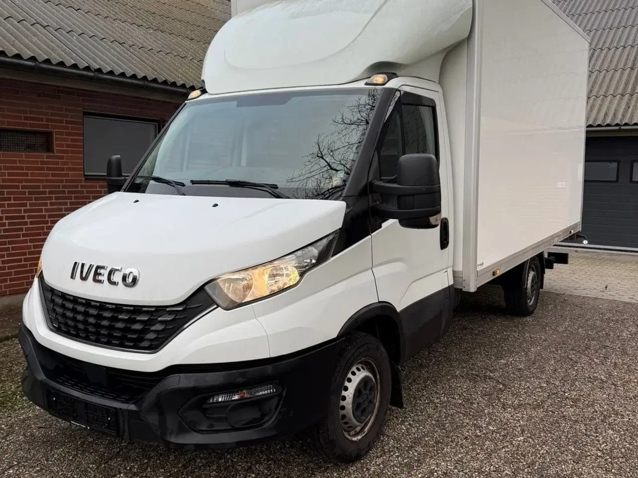 Billede 1 - Iveco Daily 2,3 35S14 Alukasse m/lift AG8