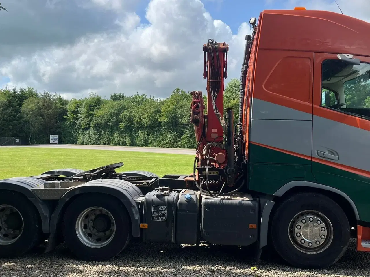 Billede 5 - Volvo FH 500 6x4 med tandemløft og aftagelig HMF 1150 kran+ 2 strengs hydraulik. Evt udlejning, ring og forhør