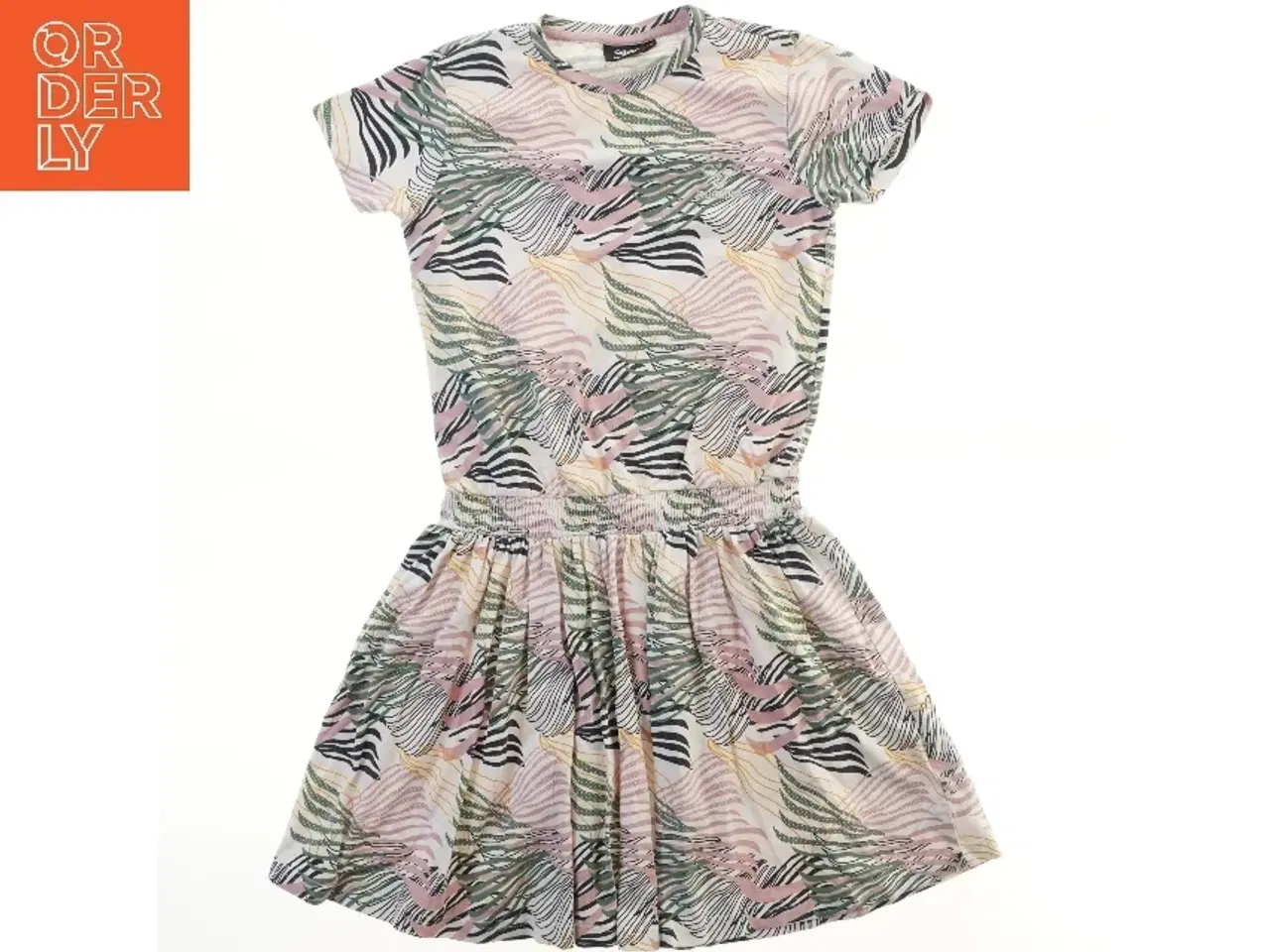 Billede 1 - Kjole med bladprint fra Hummel (str. 146)