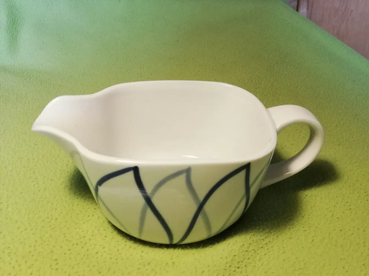 Billede 4 - Blå Flamme/Harlekin porcelæn saucekande, skåle m. 