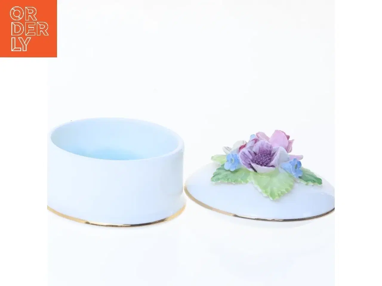 Billede 4 - Dekorativ porcelænsæske med blomsterlåg (str. 5 cm)