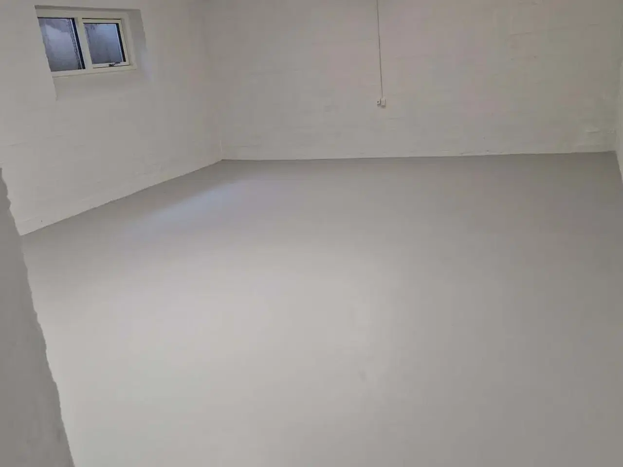 Billede 7 - Erhvervslokale med attraktiv placering i gadeplan og gode parkeringsmuligheder i nærheden.