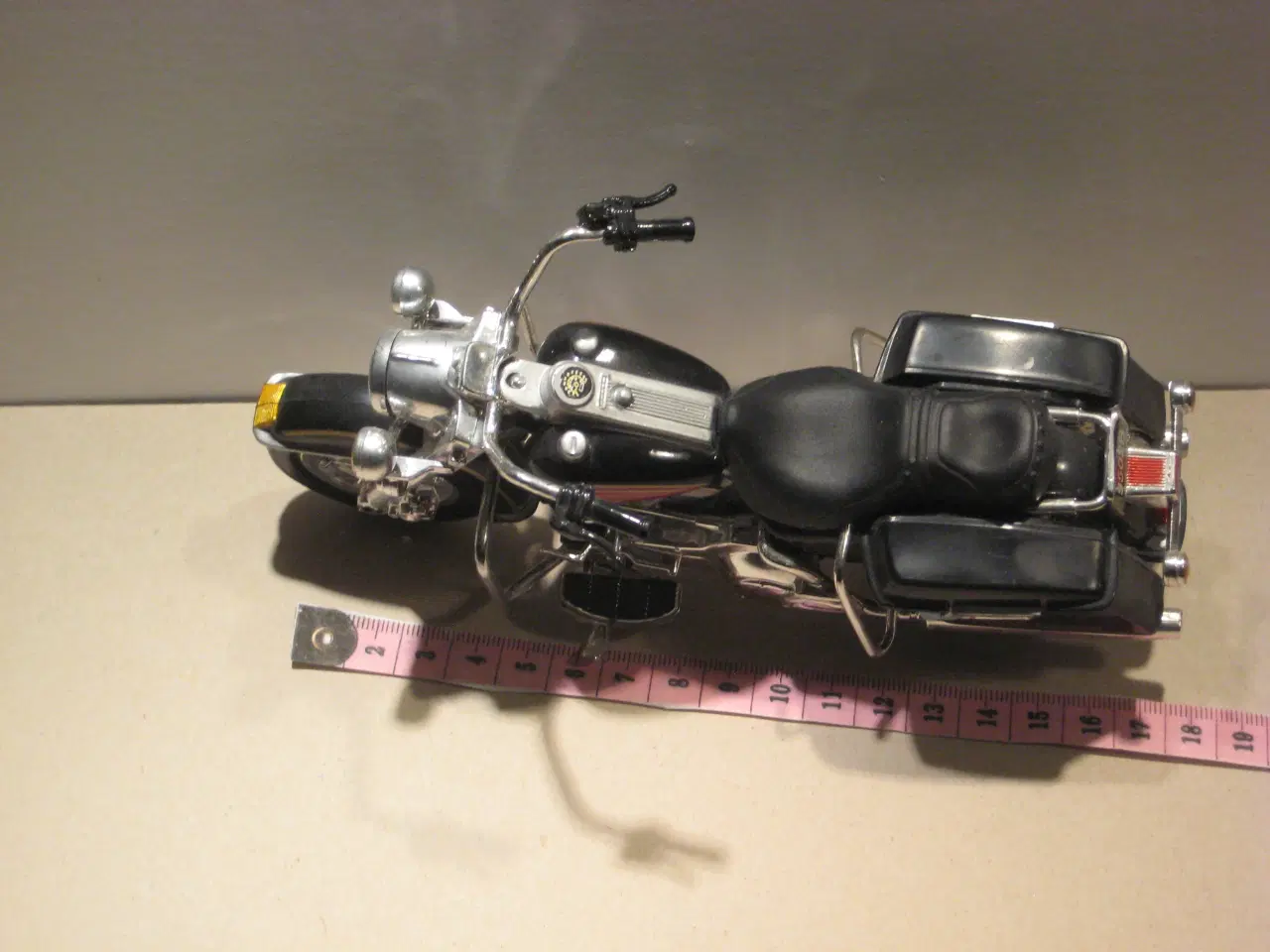 Billede 2 - Model af Harley Davidson