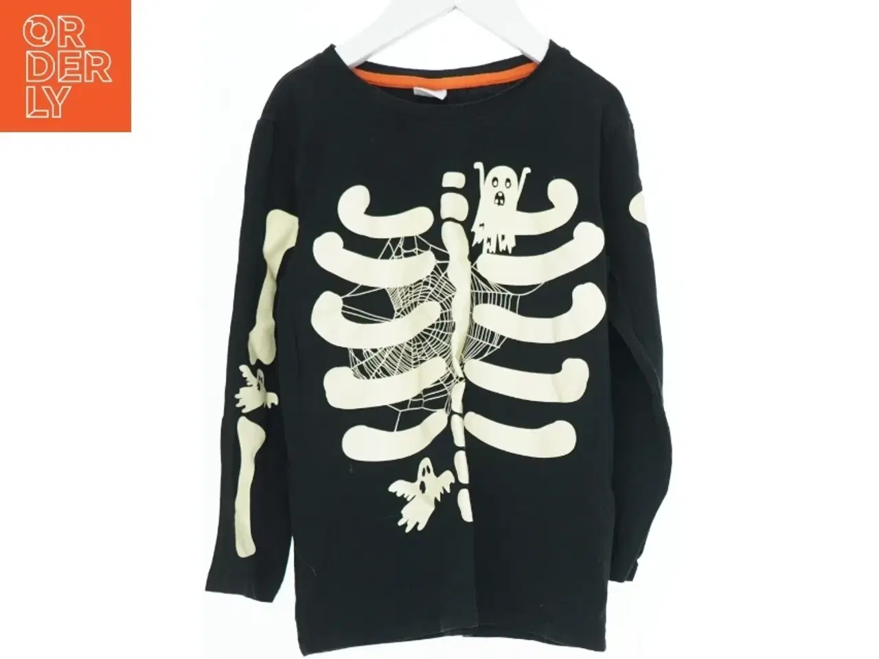Billede 1 - Langærmet bluse med skeletmønster og spøgelser fra Kiki&Koko (str. 122)