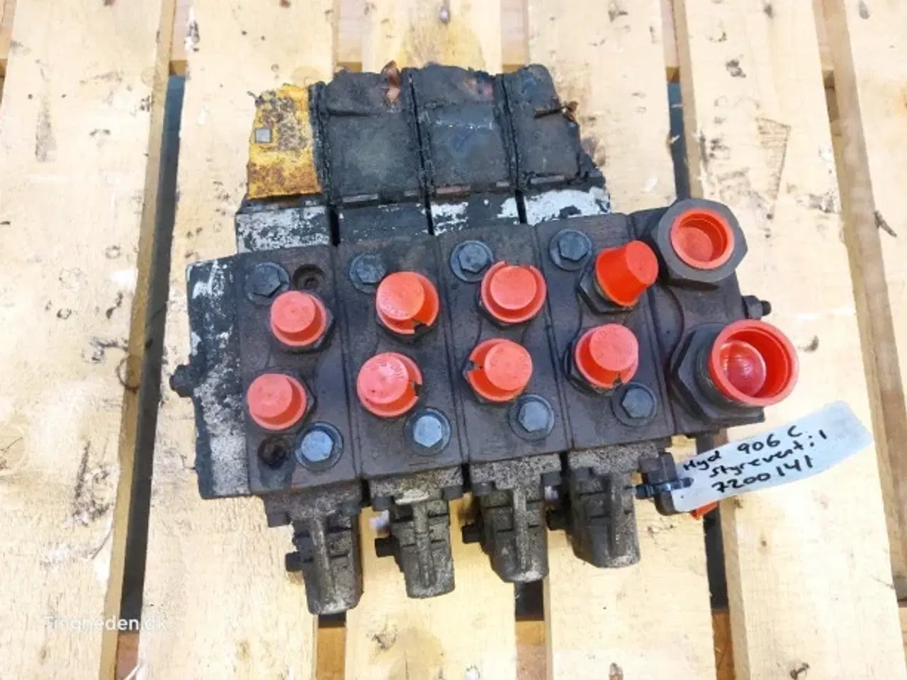 Billede 15 - Hydrema 906C Styreventil 7200141