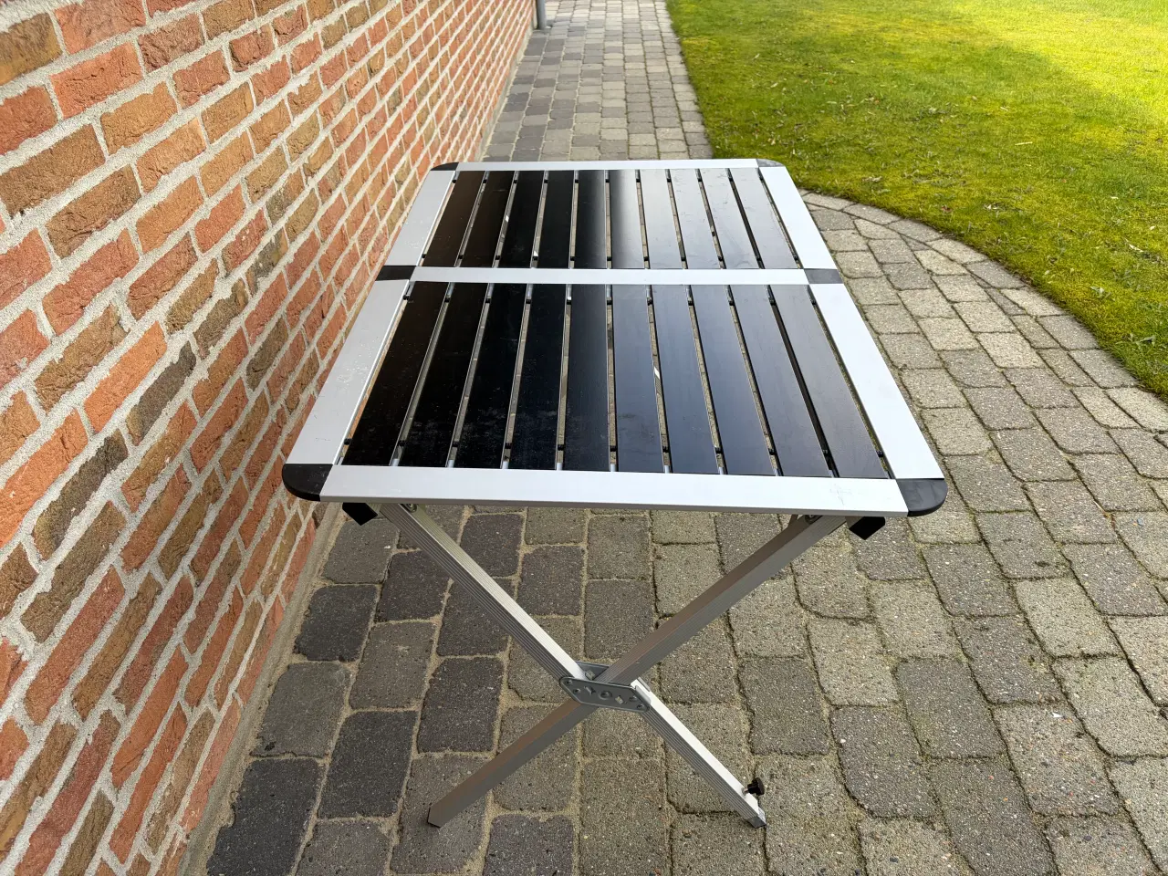 Billede 2 - Campingbord - letvægt med lameller