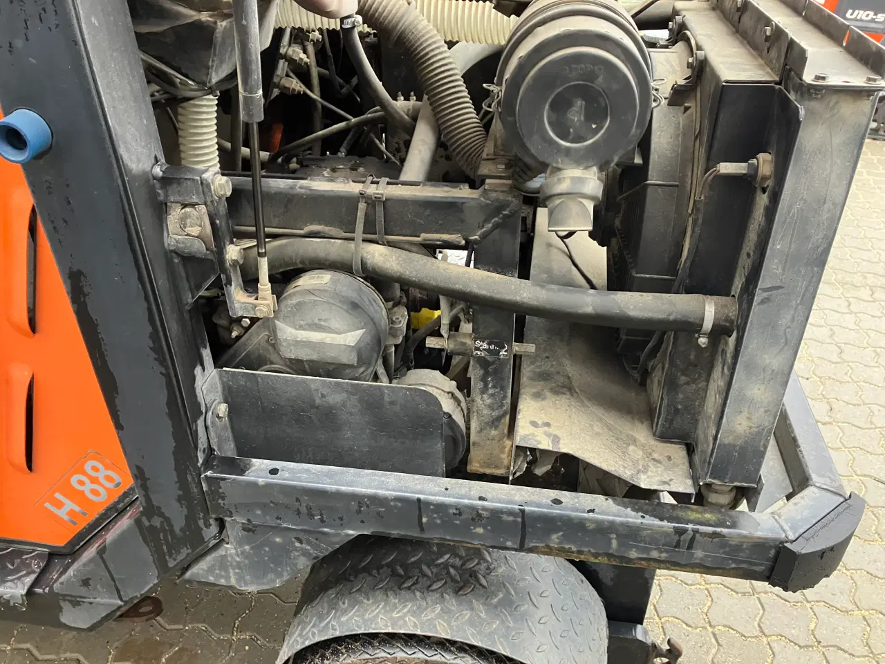 Billede 19 - Optimas H88 Velkørene Fliselægger 3400 timer