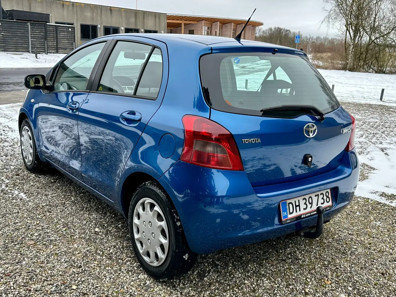 Billede 3 - Toyota Yaris 1.3 Benzin 5d Nysynet