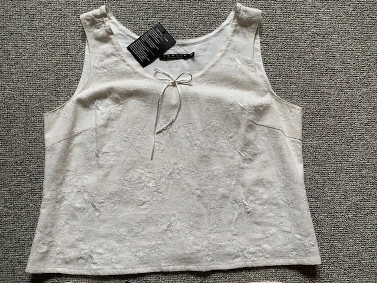 Billede 4 - Ny nederdel str. 40, top str. 42 JENSEN Women Only