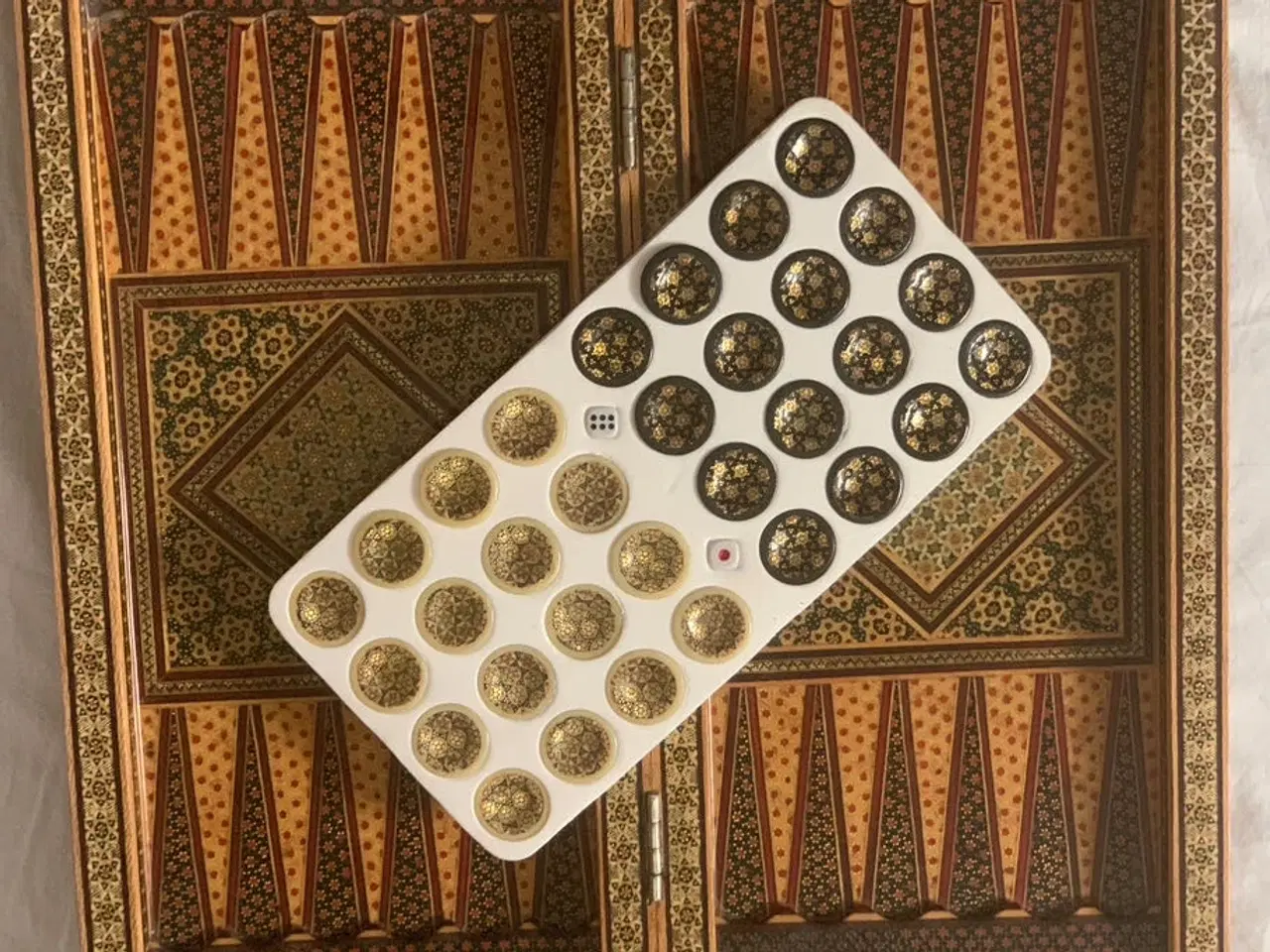 Billede 3 - Håndlavet persisk backgammon / skakbræt 