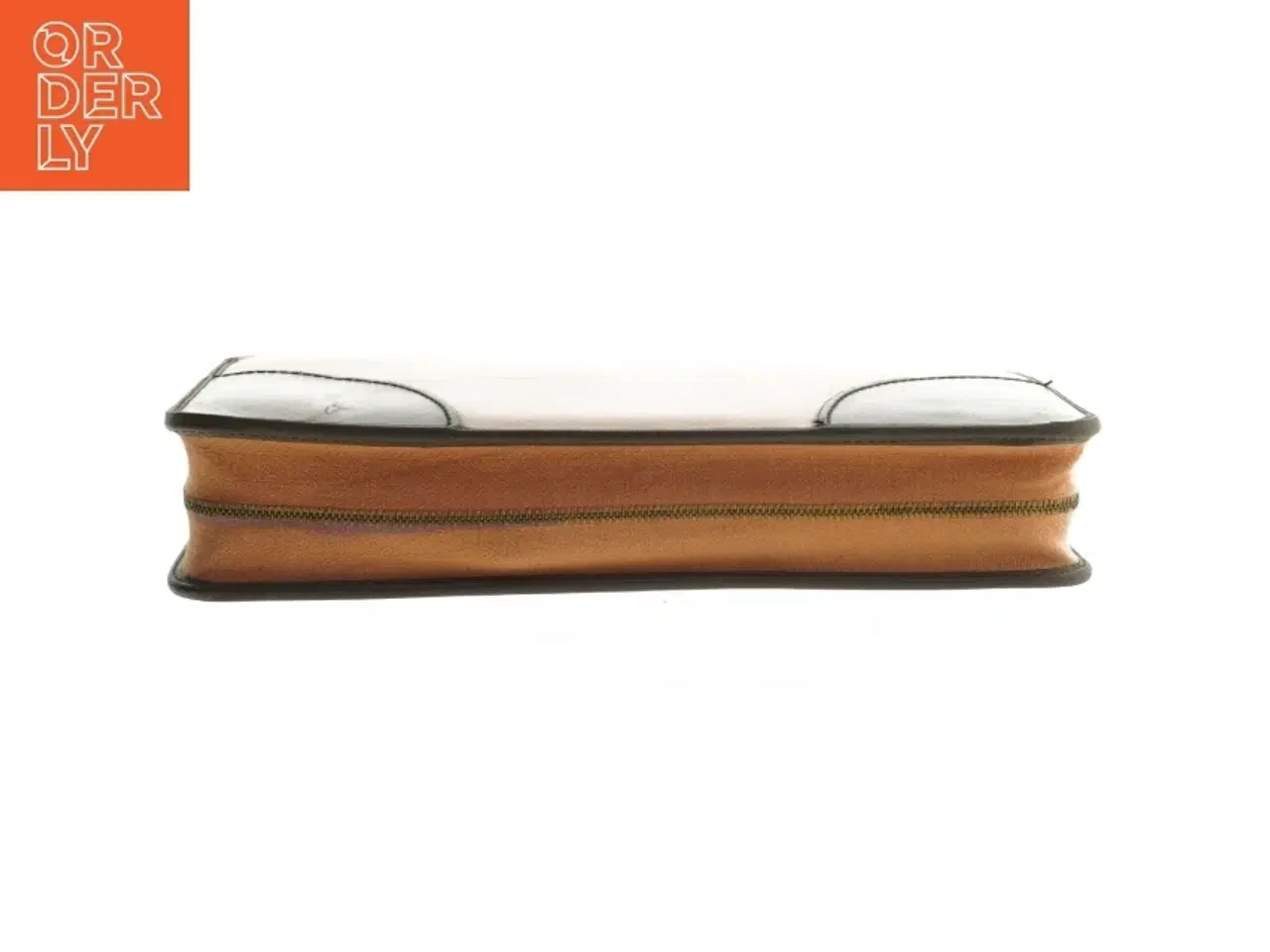 Billede 3 - Rejse toilettaske med tilbehør (str. 29x14x5 cm)