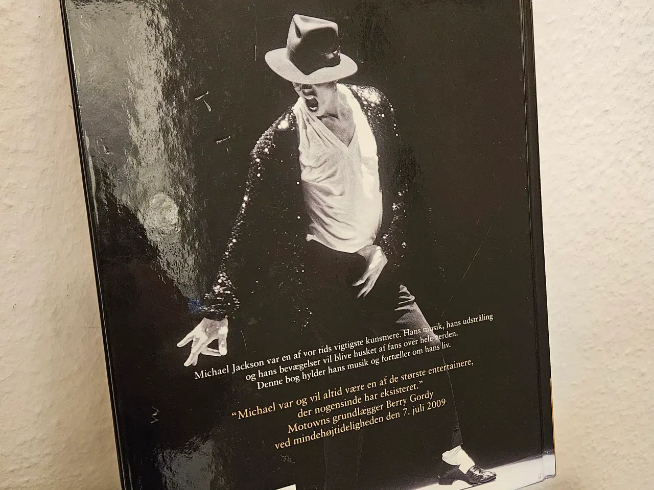 Billede 5 - Bog om Michael Jackson Kongen af pop 