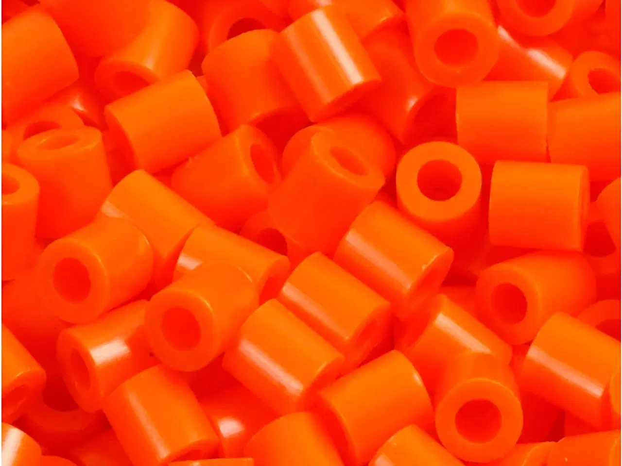 Billede 1 - Rørperler, str. 5x5 mm, hulstr. 2,5 mm, medium, klar orange (32233), 6000stk./ 1 pk.