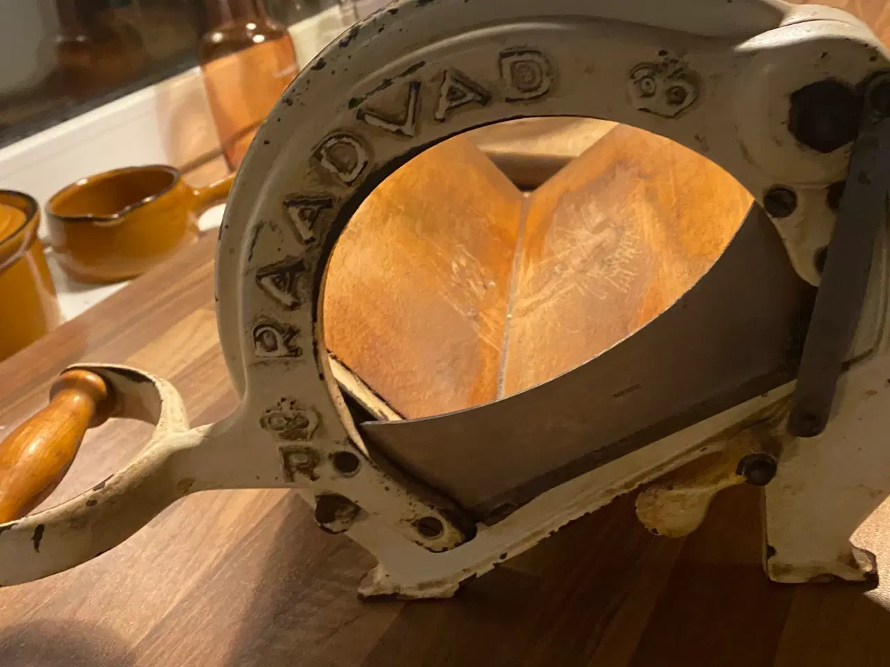 Billede 1 - Antik Rugbrødskærer (raavad)