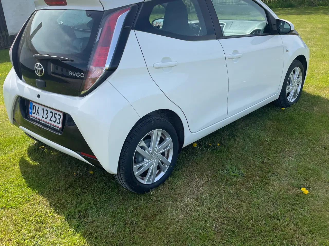 Billede 4 - Driftsikker og billig kørende Aygo sælges