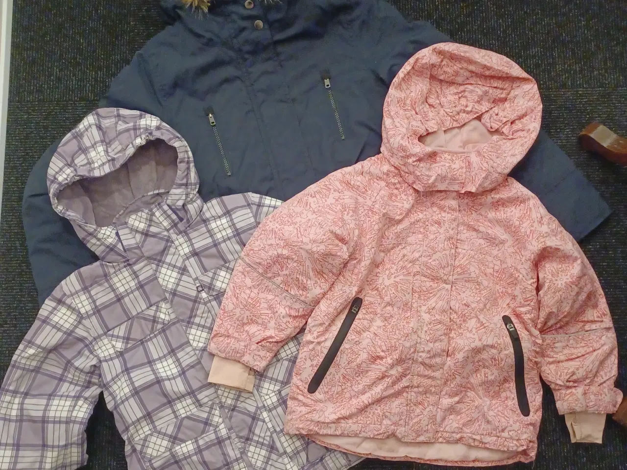 Billede 1 - Velholdte vinterjakker sælges